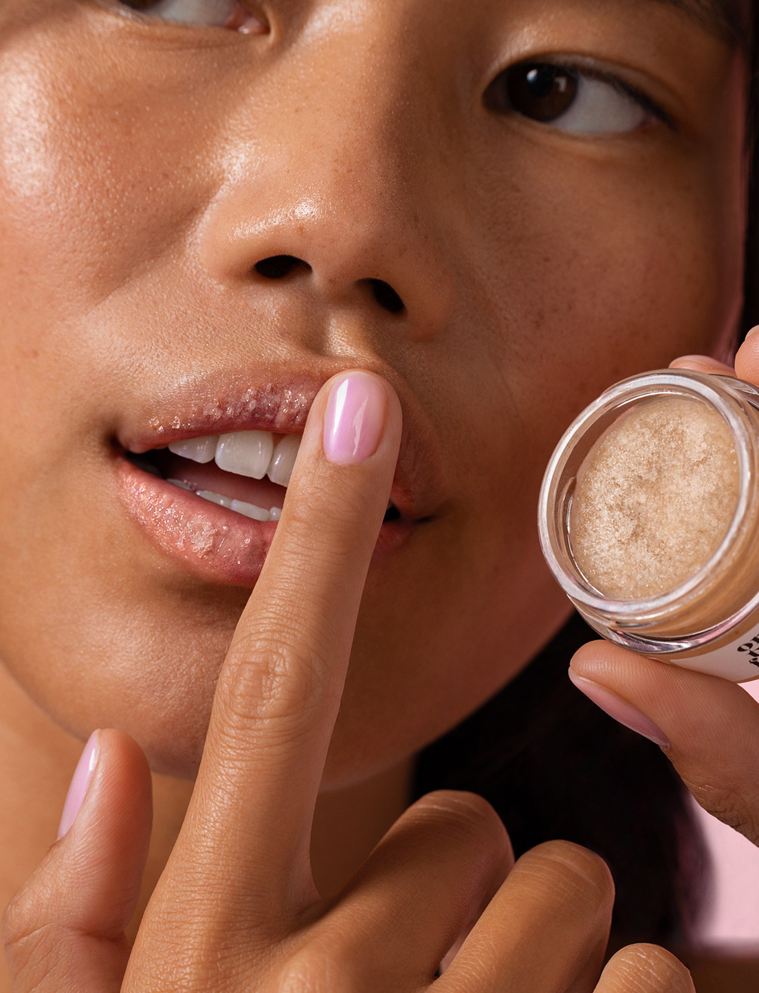 Magic-Lip-Scrub-03